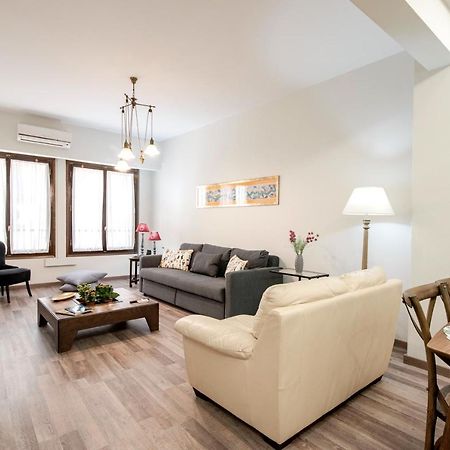 ¨Socrates¨ Traditional Apartment In The Center Of Athene Buitenkant foto